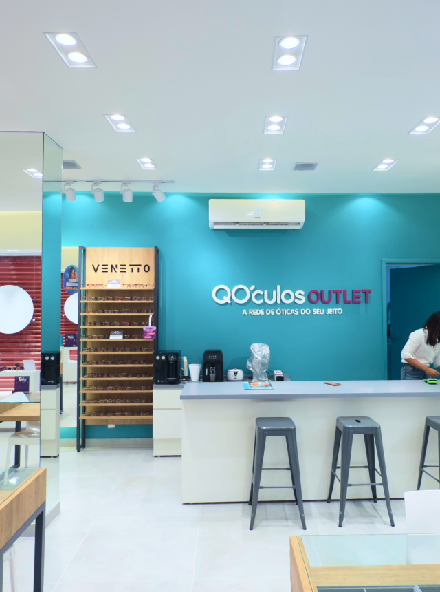 O modelo outlet que está mudando o jogo no mercado ótico